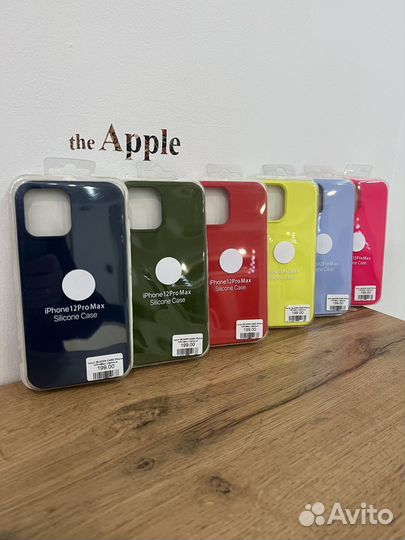 Чехол цветной на iPhone