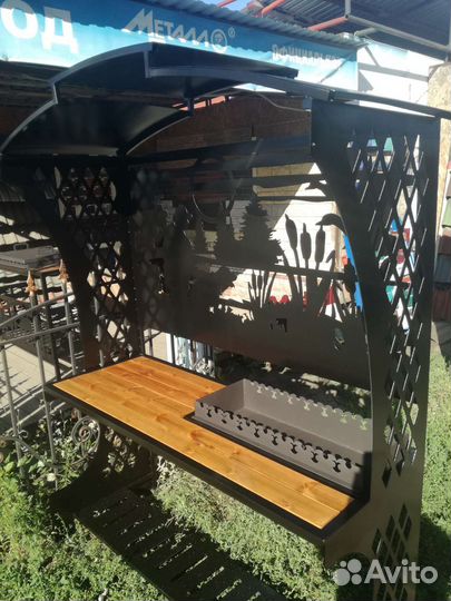 Мангал с крышей