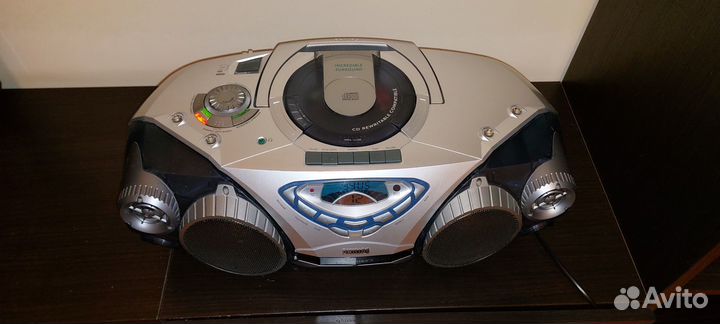 Магнитола Philips AZ2025