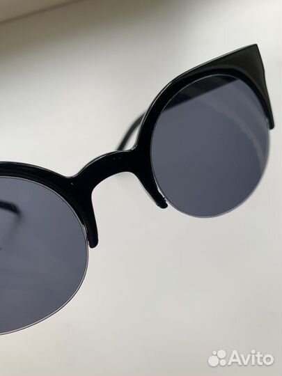 Солнцезащитные очки