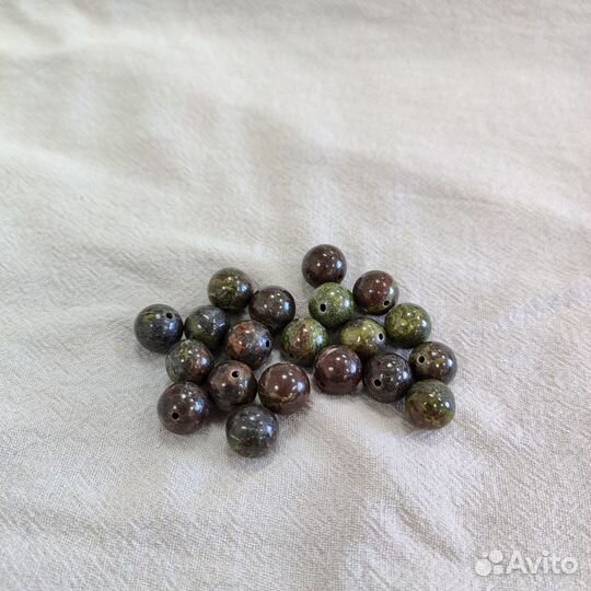 Бусины из натуральных камней