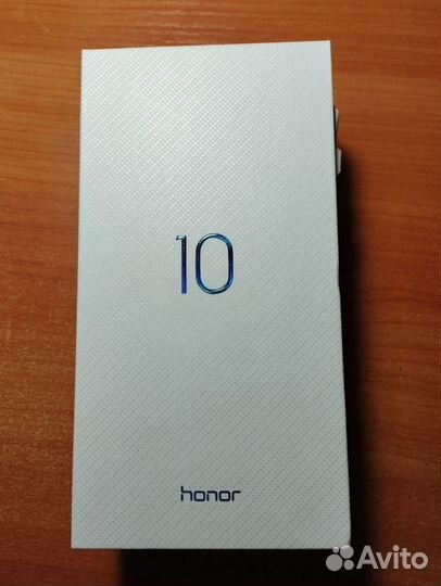 HONOR 10, 4/64 ГБ