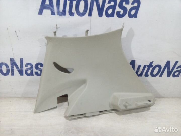Обшивка стойки задняя правая Nissan Tiida хетчбэк