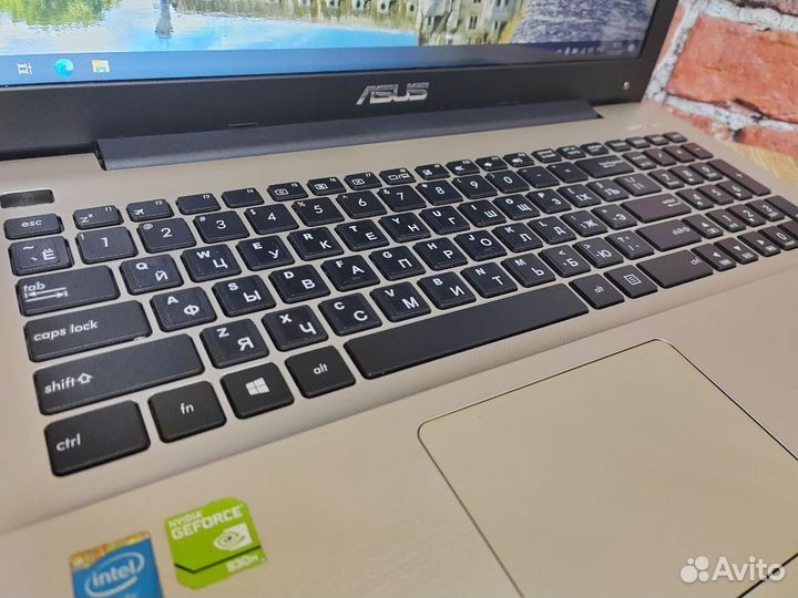 Игровой ноутбук Asus с дискретной видео и i5;