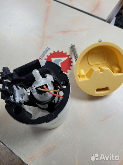 Насос топливный w211