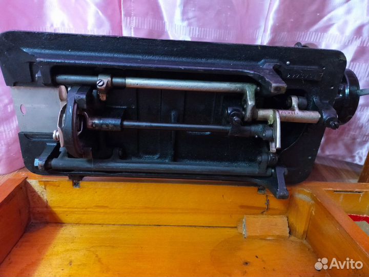 Ручная швейная машина 