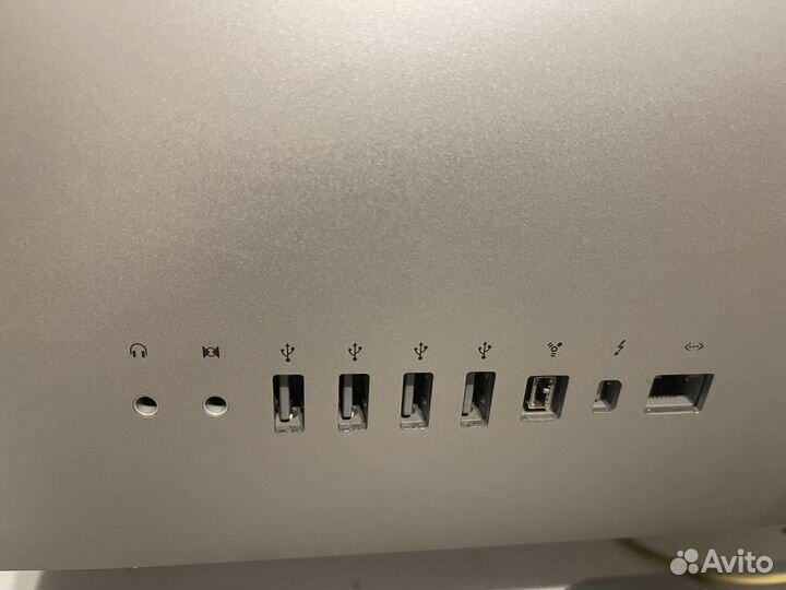 Apple iMac 21.5, 2011