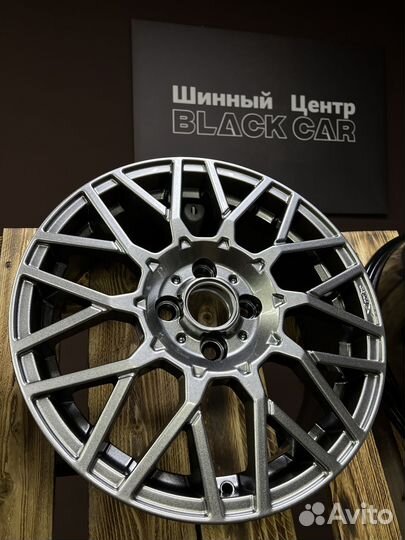 X'trike X-131 7,0\R17 4*100 ET45 d67,1 HSB