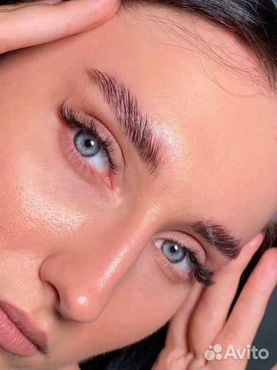 Мастер бровист