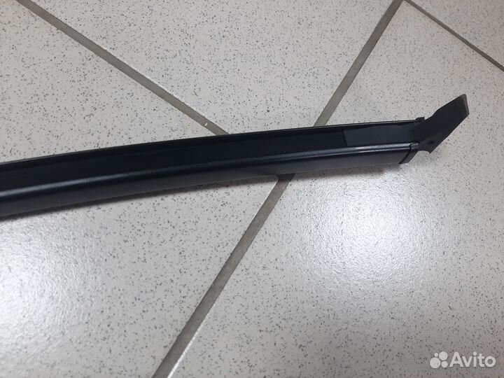 Направляющая стекла задняя левая Rav4 40 2012-19