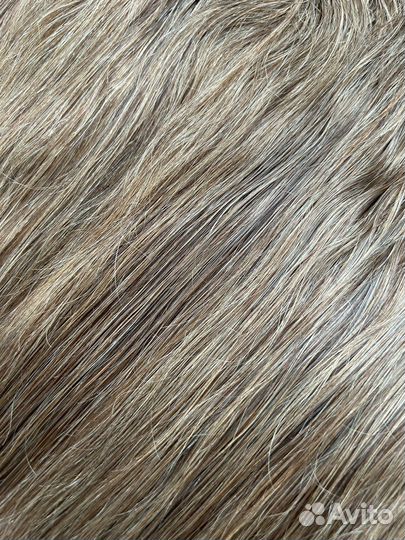 Натуральные волосы на заколках