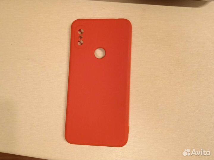 Чехол на Realme 6 Pro с микрофиброй красный