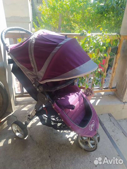 Прогулочная коляска Baby Jogger City Mini