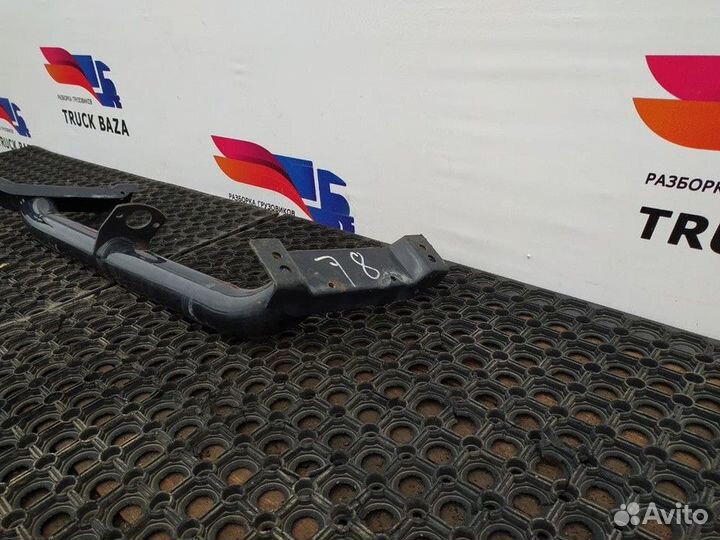 Кронштейн подножки правый