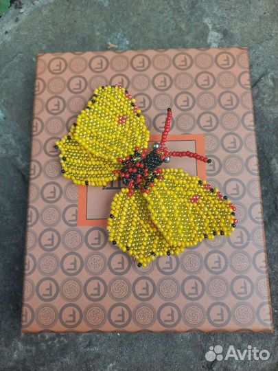 Брошки бабочки на заказ