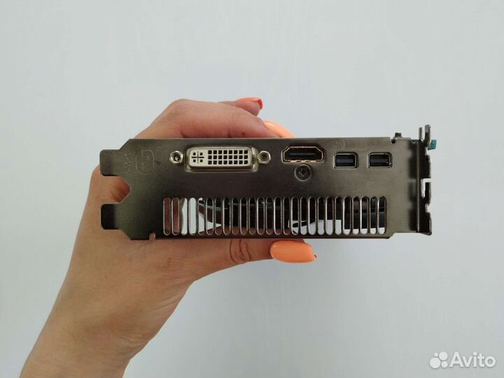 Видеокарта Gigabyte GV-R785OC-2G на запчасти