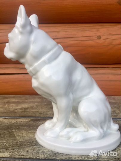 Статуэтка фарфоровая собака Бульдог боксер лфз