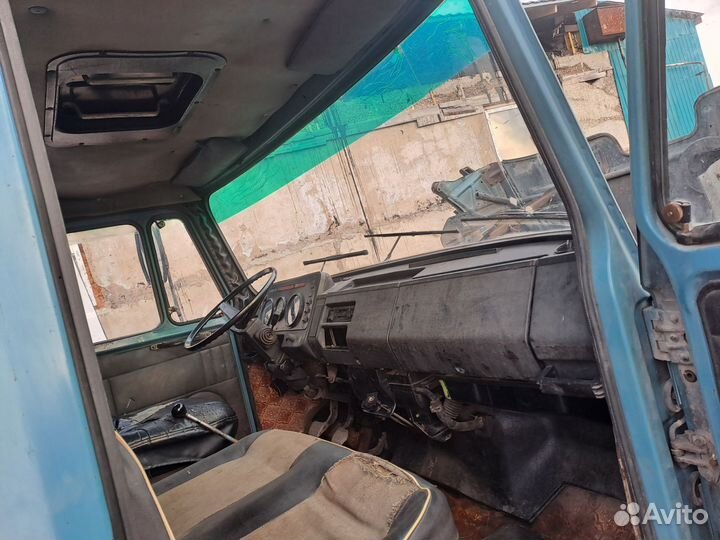 Бортовой грузовик ЗИЛ 433100 с КМУ ЗИЛ, 1993