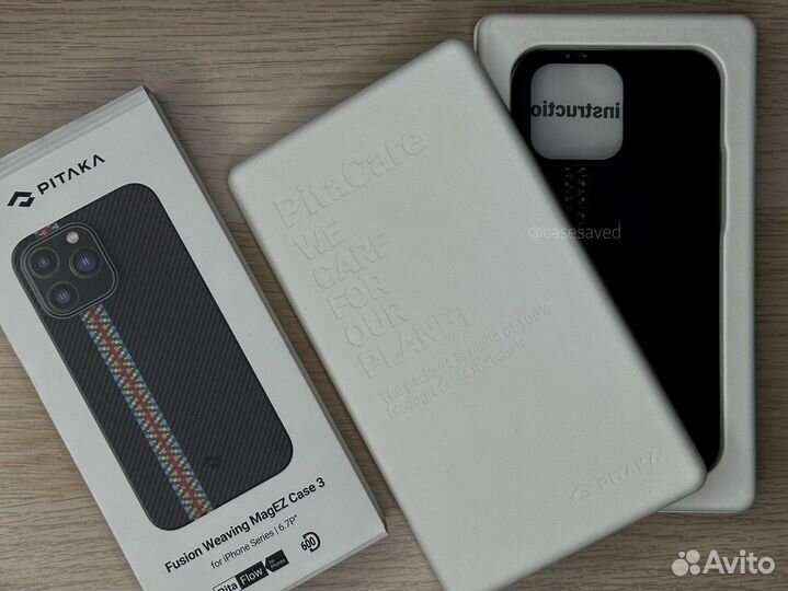 iPhone 14 Pro Max. Pitaka MagEZ Case 3 Rapsody