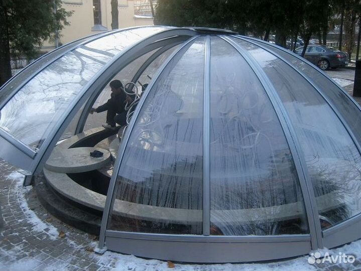 Стеклянный купол