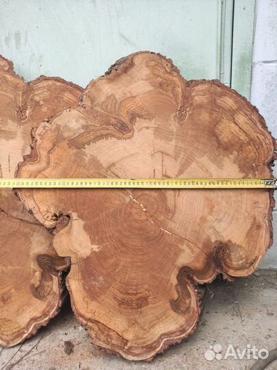 Торцевой спил миндаля