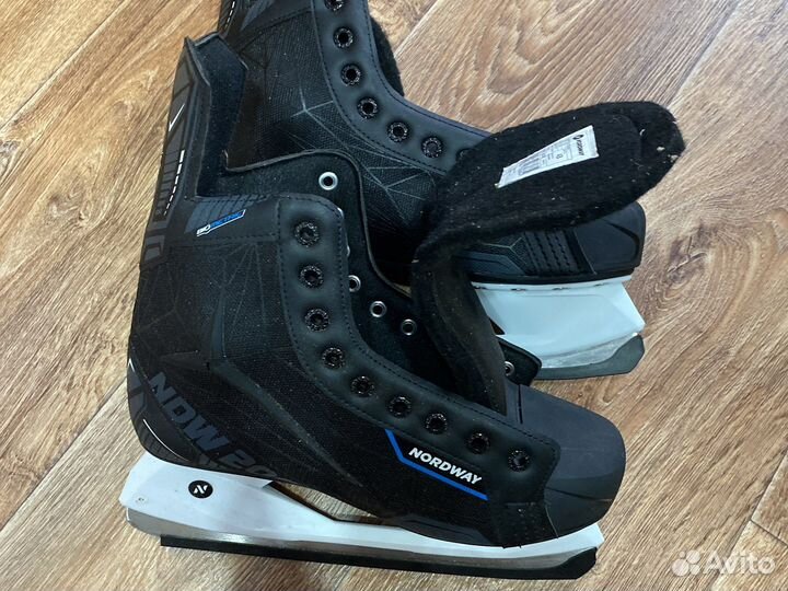 Коньки хоккей