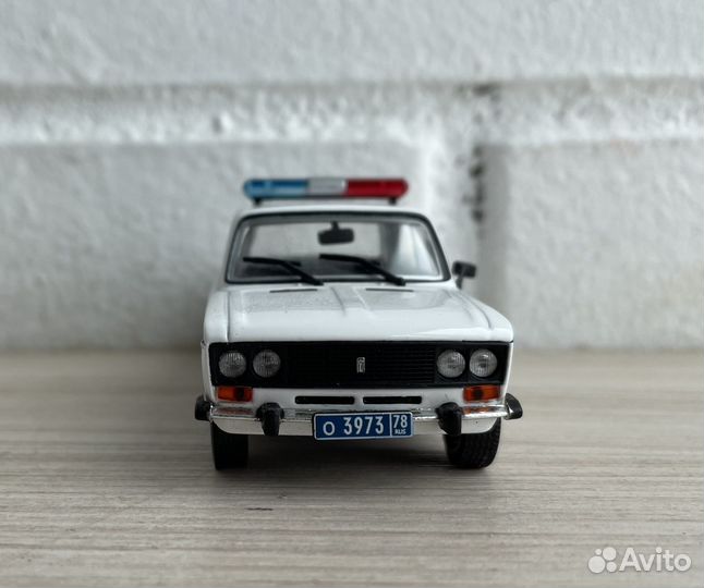 Модель автомобиля ваз 2106 масштаб 1:43