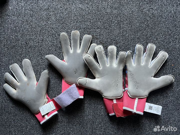 Вратарские перчатки, бутсы puma