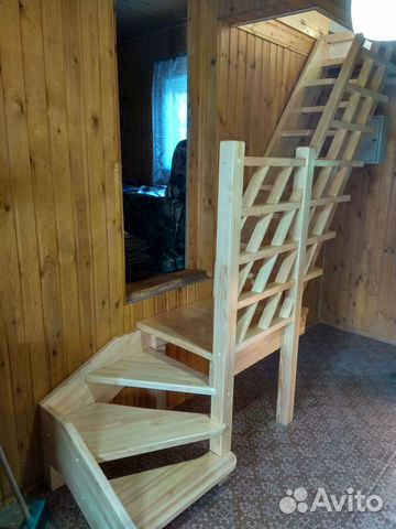 Деревянная лестница под заказ