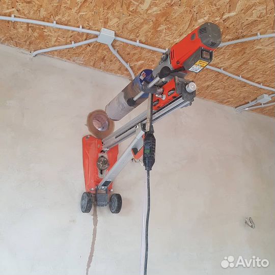 Алмазное сверление (бурение) стен