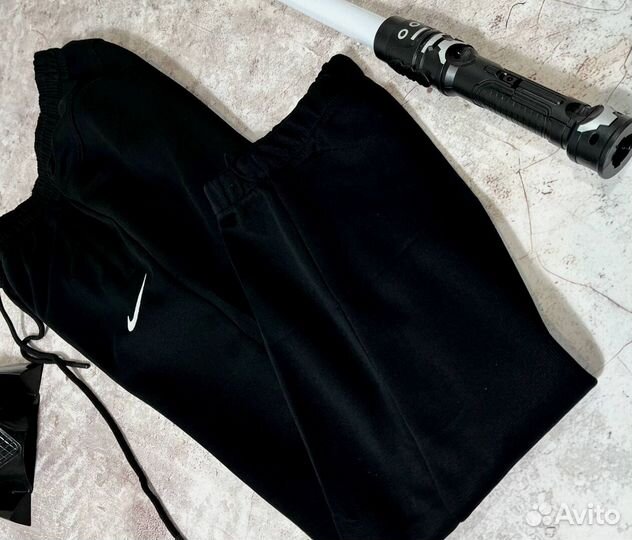 Спортивные костюмы Nike