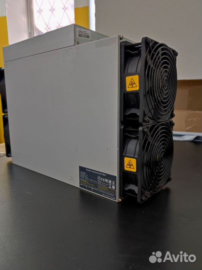 Asic майнер Bitmain Antminer S19