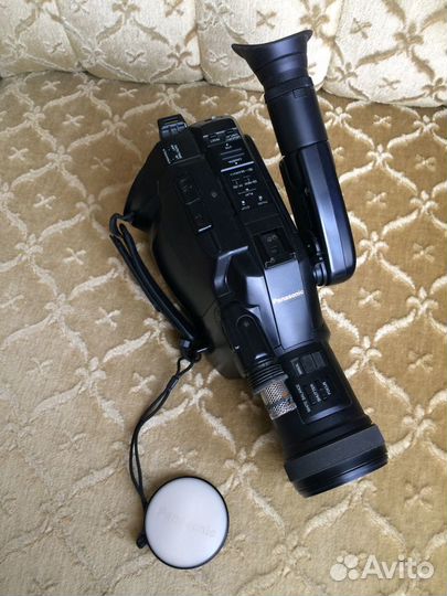 Видеокамера Panasonic NV-G101