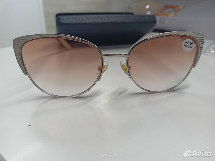Новые очки для зрения женские +2,50