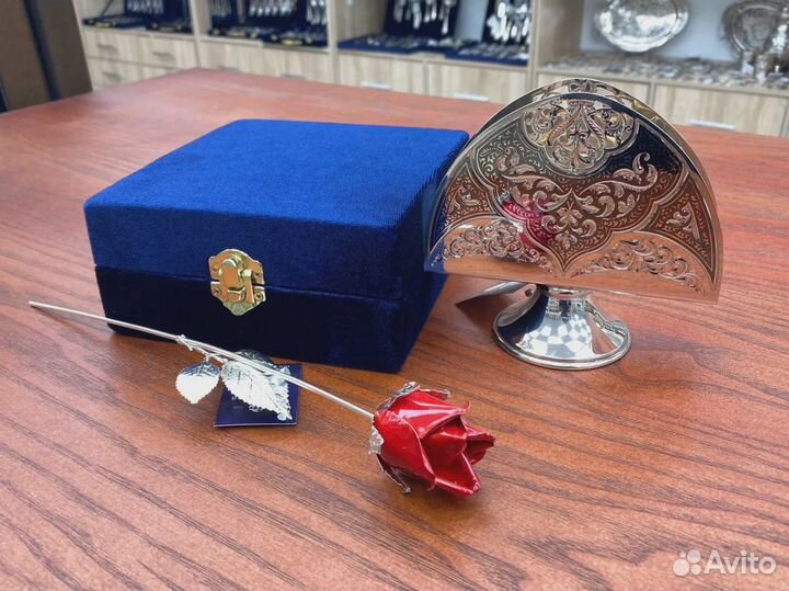 Салфетница из серебра