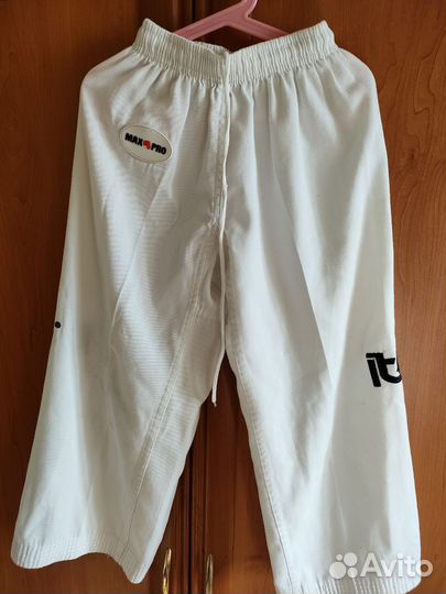 Форма для занятий Тхэквондо (До Бок)