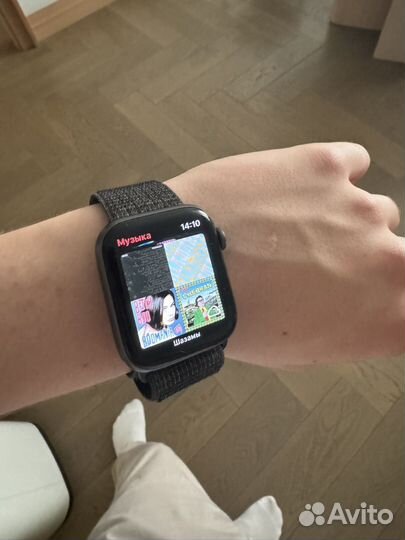 Apple watch 4