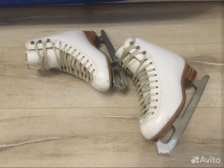 Фигурные коньки Jackson Freestyle