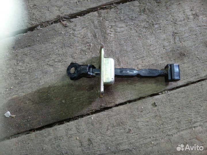 Стеклоподъёмник с моторчиком задней правой двери L