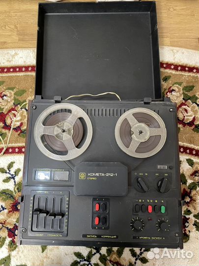 Магнитофон Комета-212-1 1984г выпуска