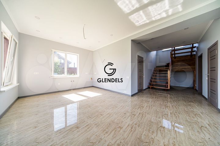 Дом 200 м² на участке 7 сот.