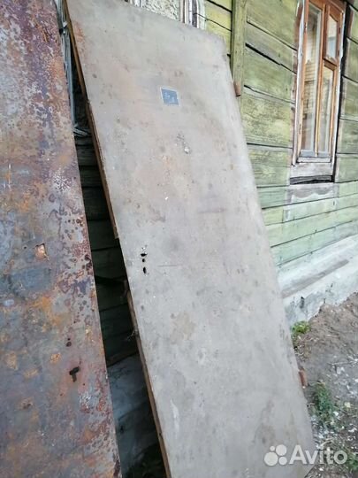 Входная дверь