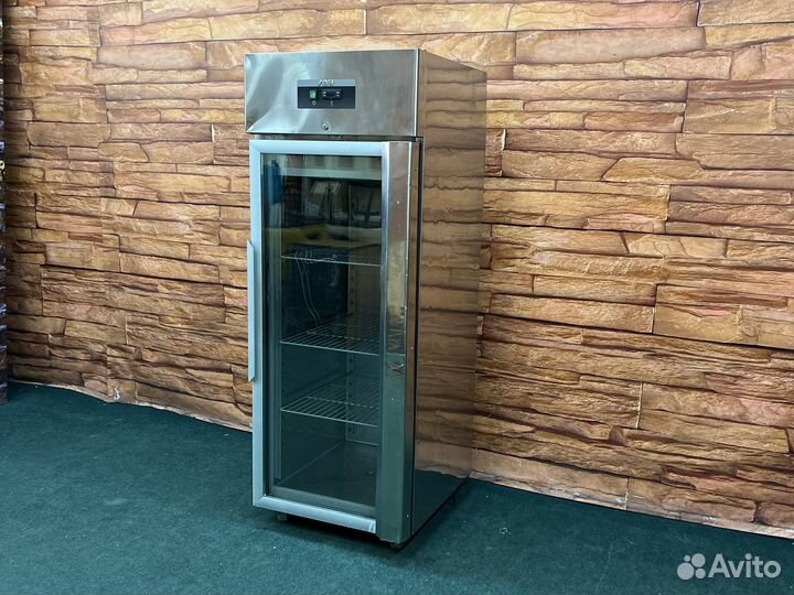 Холодильный шкаф