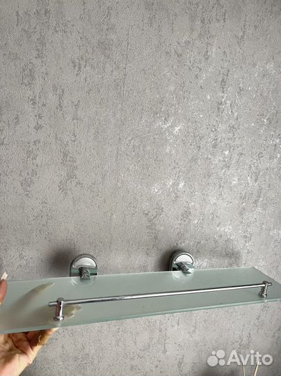 Полка навесная в ванную