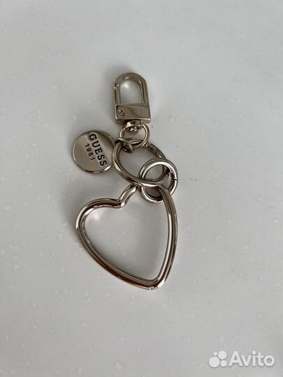 Брелок на сумку Guess