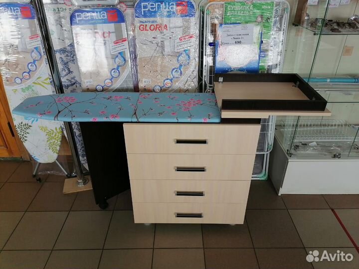 Комод с гладильной доской новый