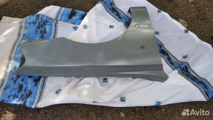 Новое правое крыло hyundai accent