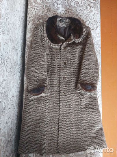 Зимнее пальто из натуральной шерсти