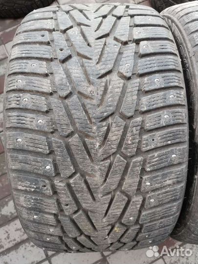 Nokian Tyres Hakkapeliitta 7 295/30 R19