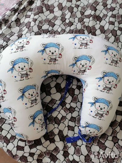 Подушка для кормления